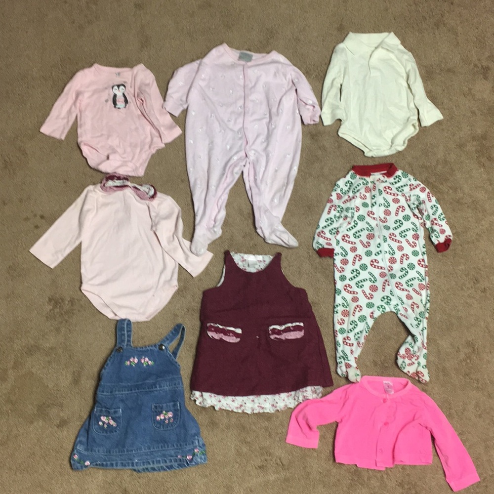 Selling baby clothes 6-9 months